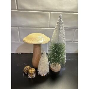 Mushroom And Bottle Brush Trees Centerpiece Decoration Wooden neutral minimalist